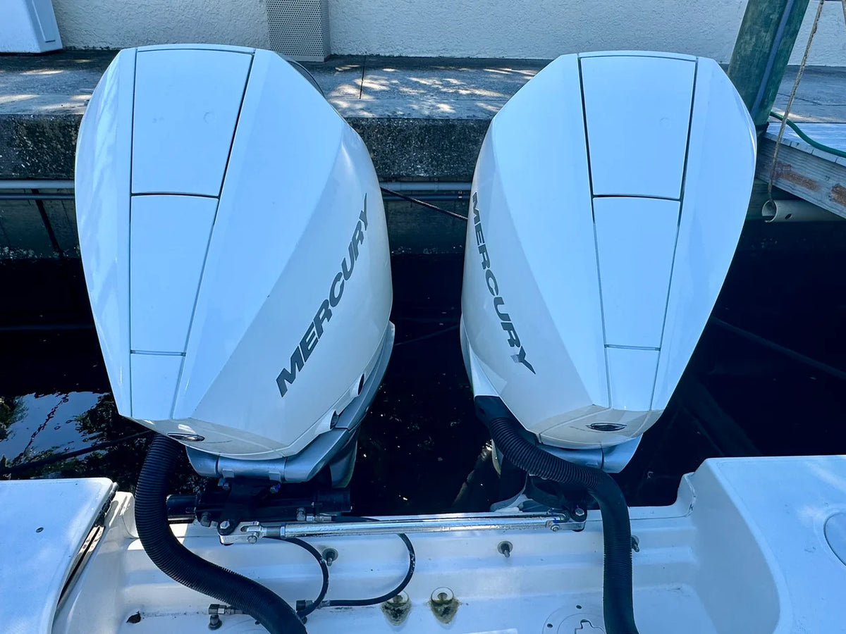 2021 Boston Whaler 330 OUTRAGE 33.0 feet, Fort Myers, FL #9