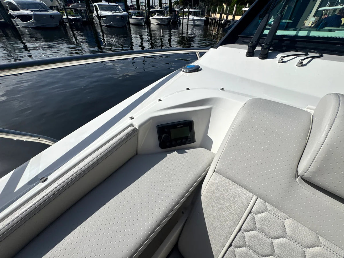 2027 Sea Ray Sundancer 320 Outboard 32.0 feet, Pompano Beach, Florida #28