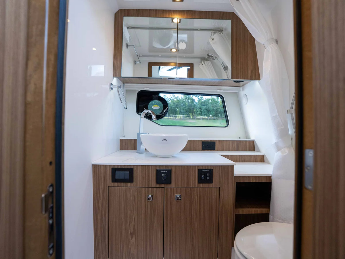2027 Cruisers Yachts 42 GLS 42.0 feet, Lake Ozark, MO #66