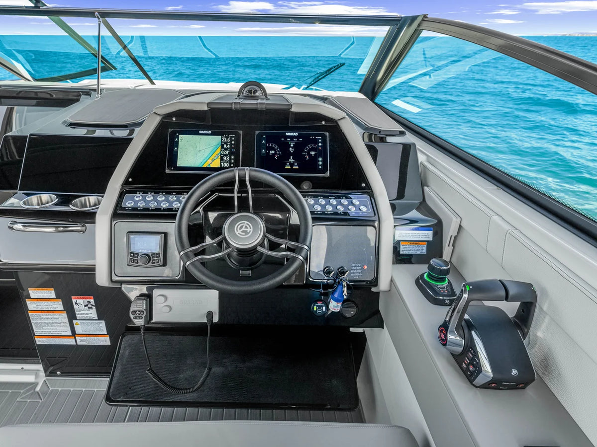 2027 Cruisers Yachts 34 GLS Outboard 34.0 feet, Venice, Florida #33