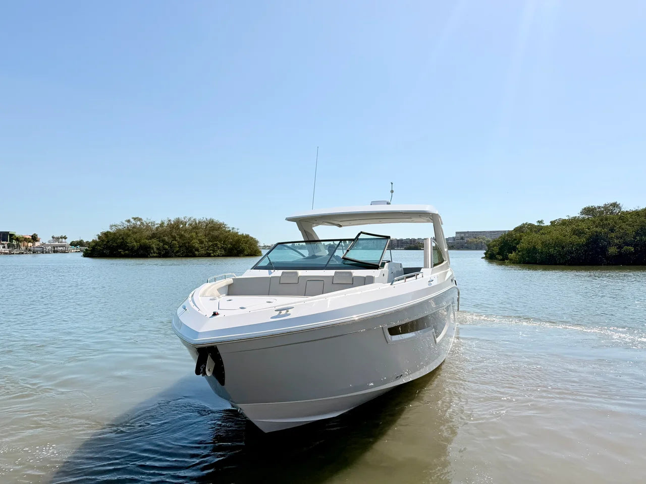 2026 Cruisers Yachts 34 GLS Outboard 34.0 feet, St Petersburg, FL #25