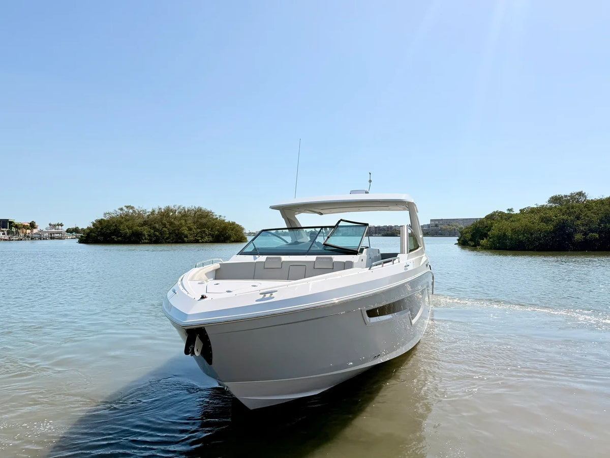 2026 Cruisers Yachts 34 GLS Outboard 34.0 feet, St Petersburg, FL #25