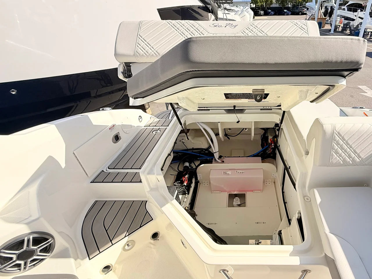 2026 Sea Ray SDX 250 Outboard 25.0 feet, St Petersburg, FL #21