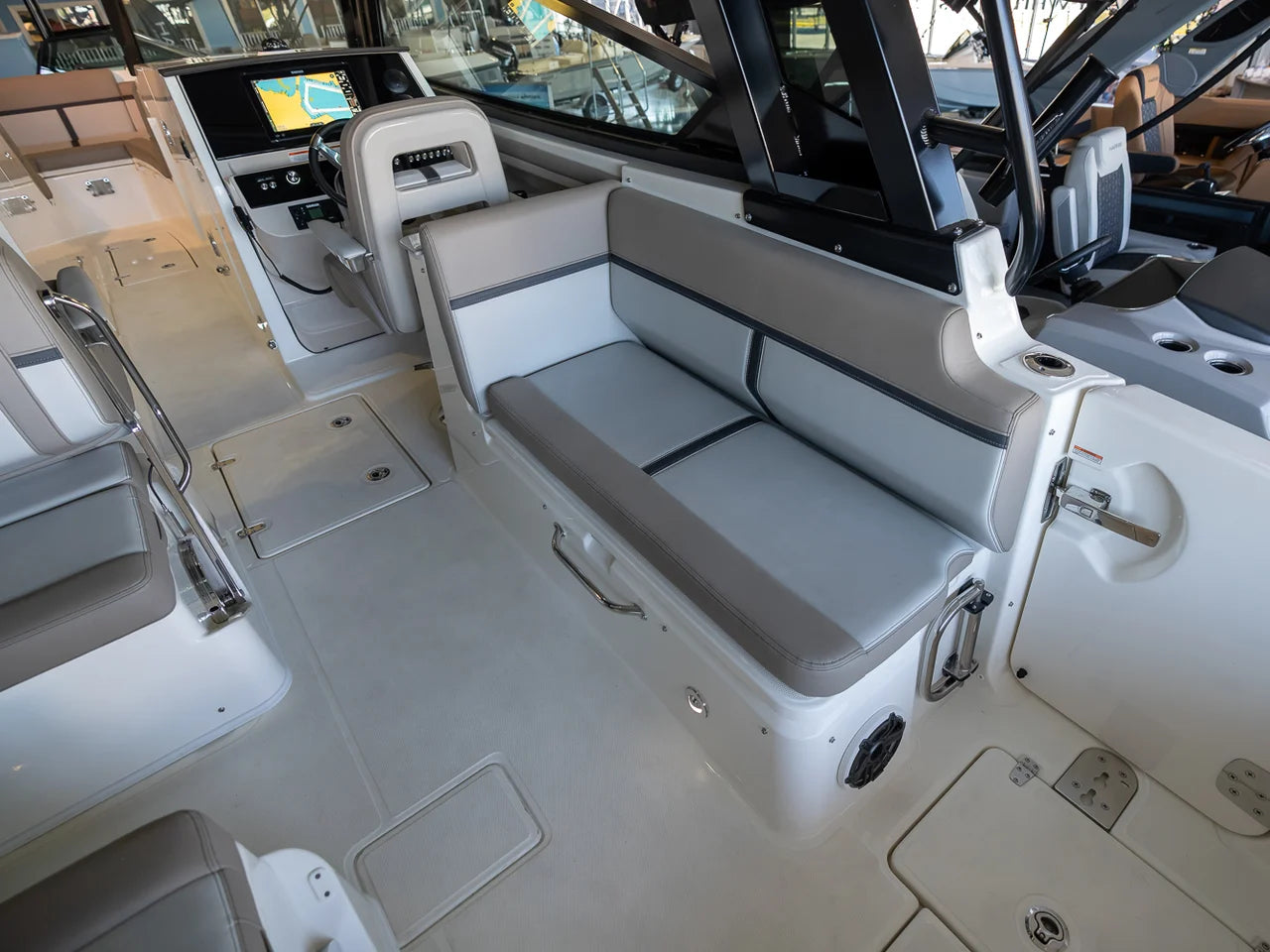 2026 Boston Whaler 330 Vantage 33.0 feet, Panama City, FL #58