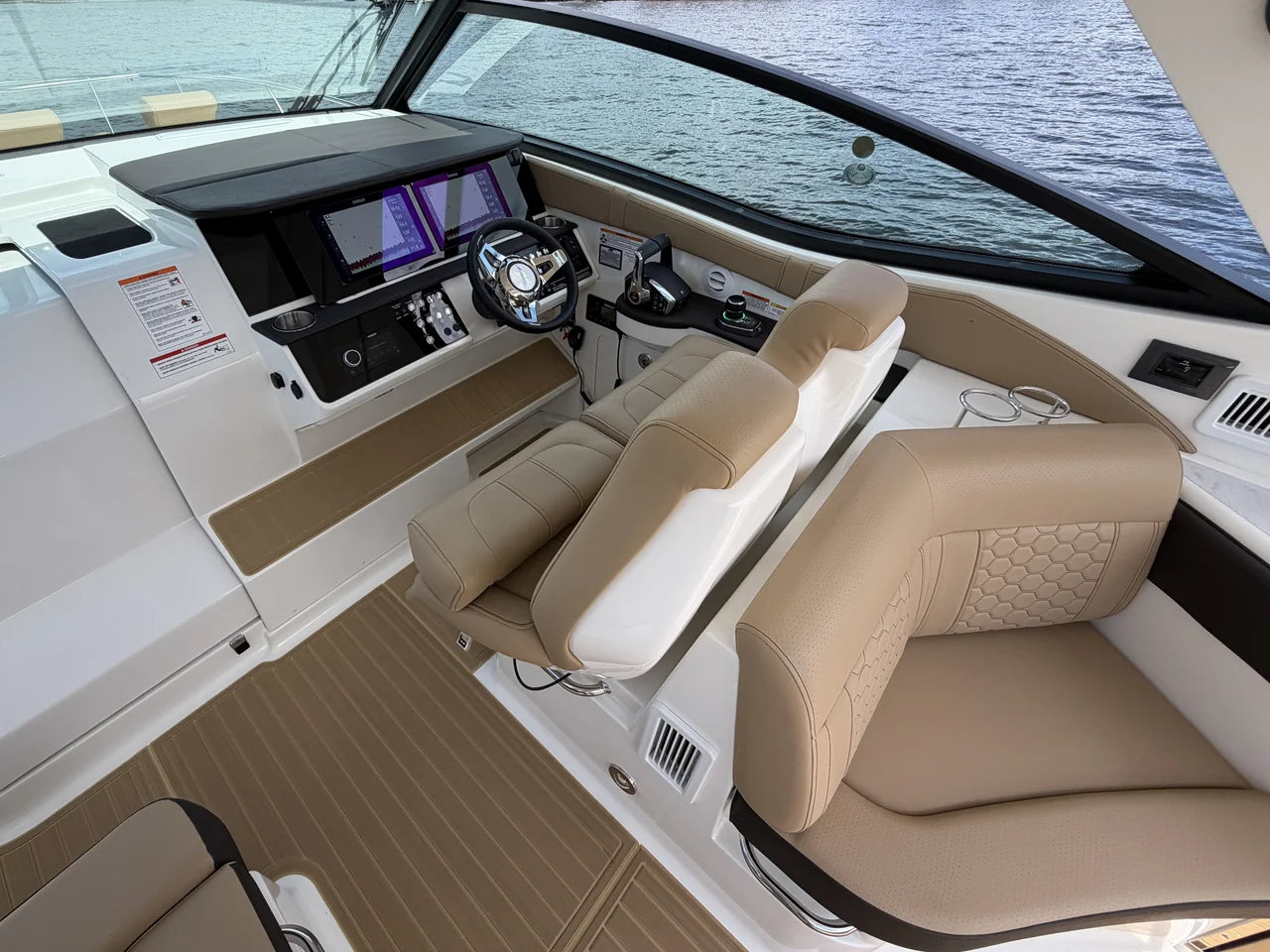 2026 Sea Ray Sundancer 320 Outboard 32.0 feet, Miami, FL #37