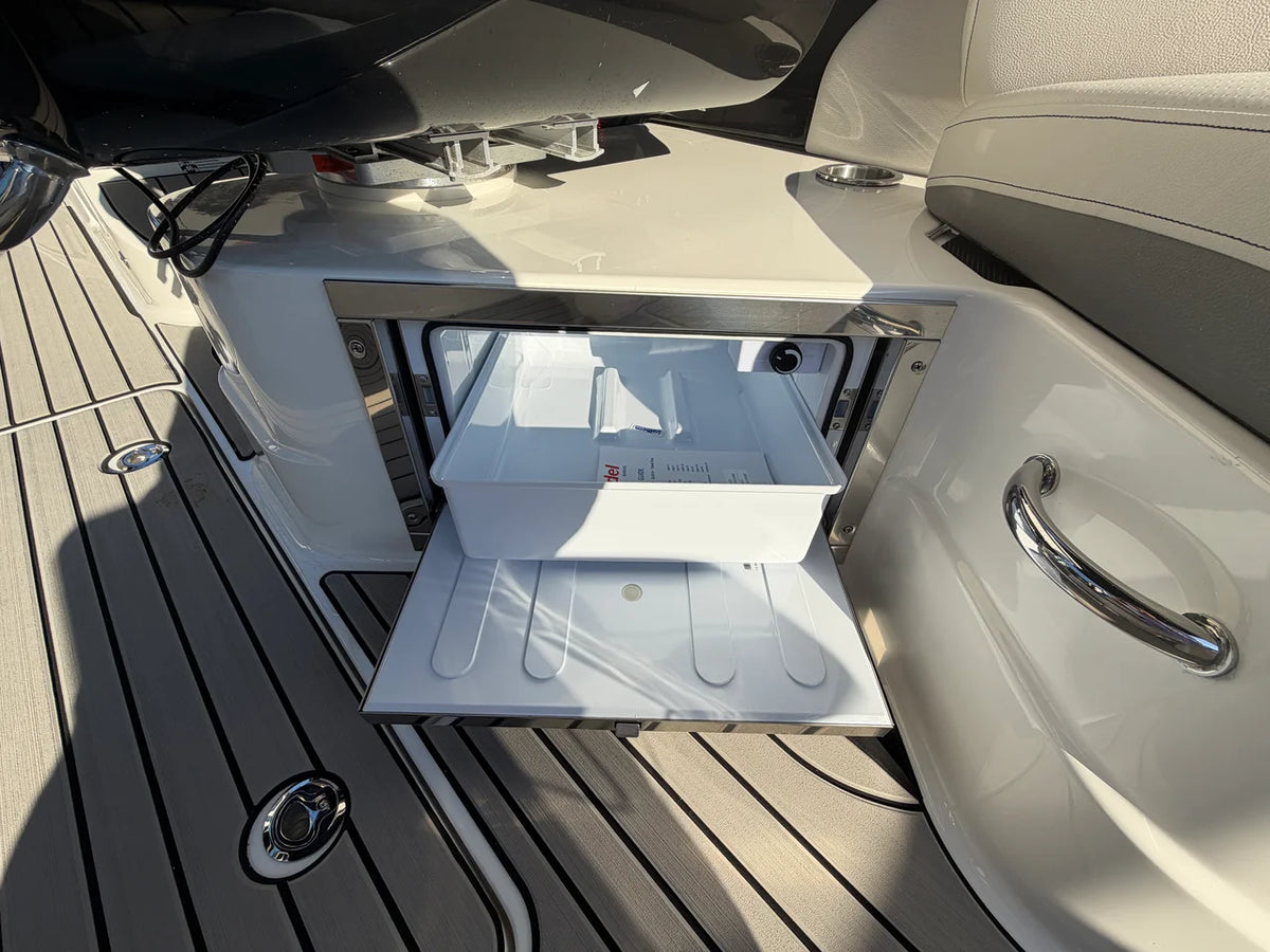 2027 Sea Ray SLX 280 Outboard 28.0 feet, Grasonville, MD #20