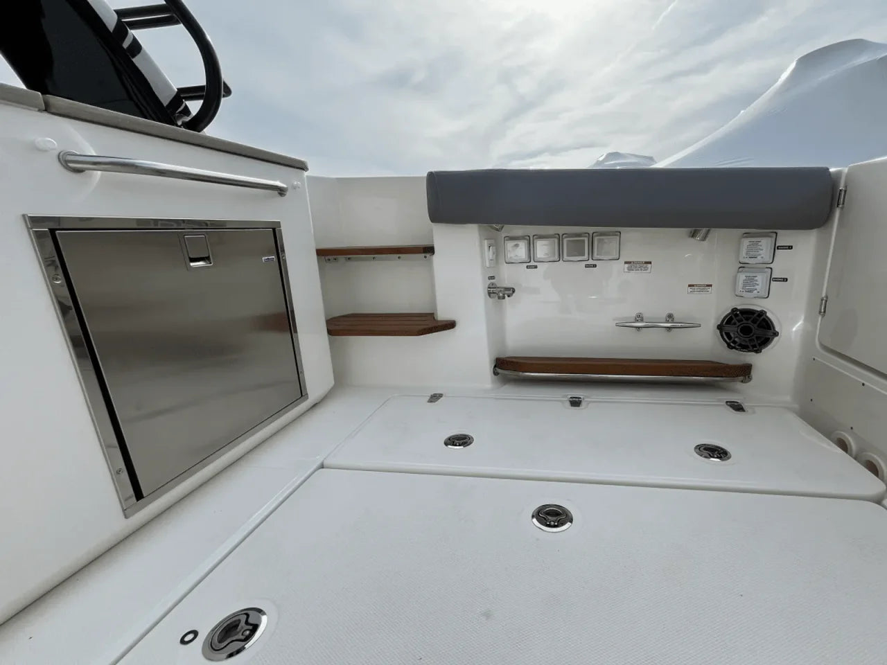 2025 Boston Whaler 350 REALM 35.0 feet, Quincy, MA #20
