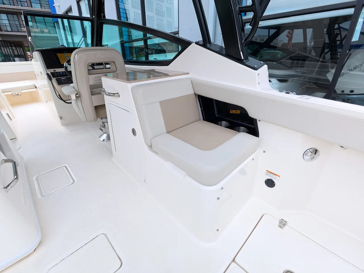 2027 Boston Whaler 280 Vantage 28.0 feet, Norwalk, Connecticut #14