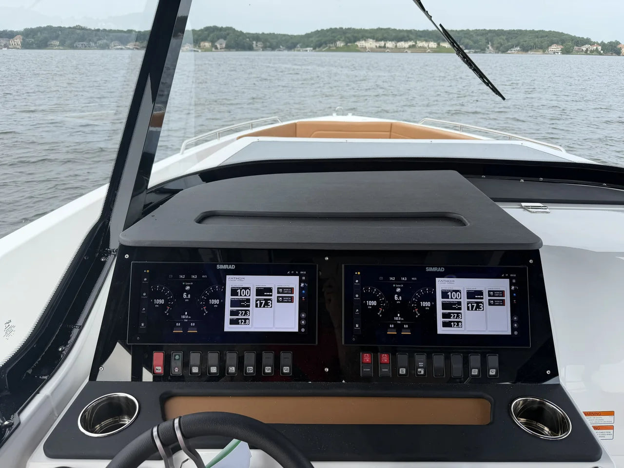 2027 Cruisers Yachts 38 VTR 38.0 feet, Lake Ozark, MO #5