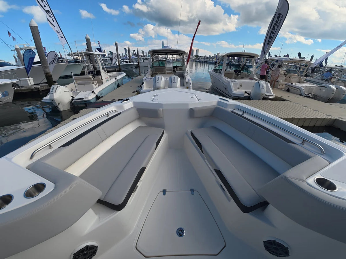 2027 Boston Whaler 330 Outrage 33.0 feet, Ocean View, NJ #22