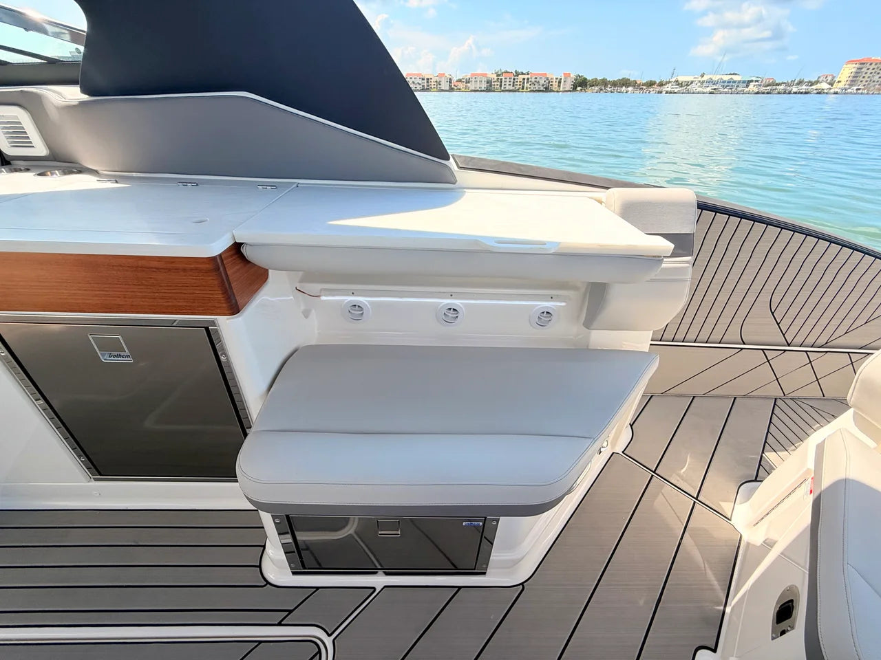 2027 Sea Ray SLX 360 Outboard 36.0 feet, St Petersburg, FL #36
