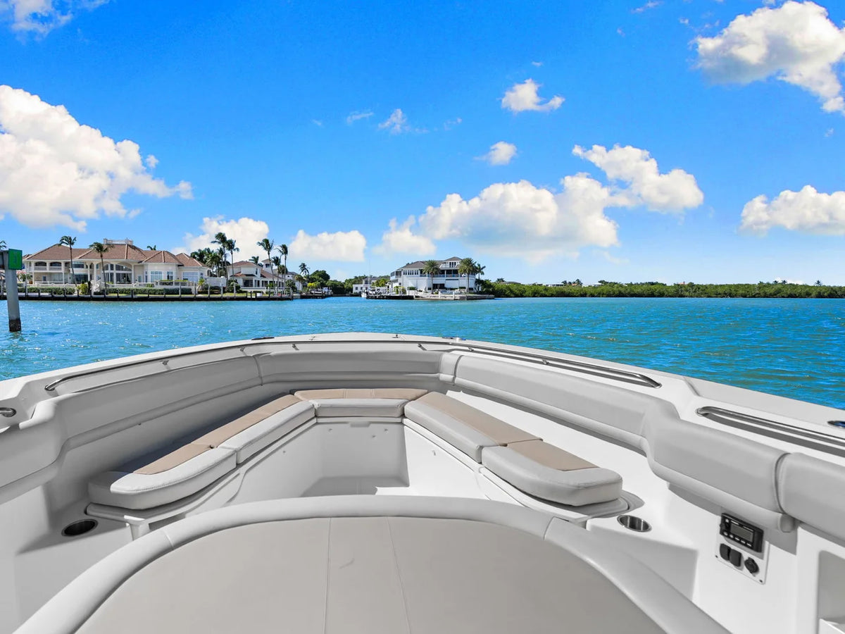 2020 Boston Whaler 380 OUTRAGE 38.0 feet, Naples, Florida #20