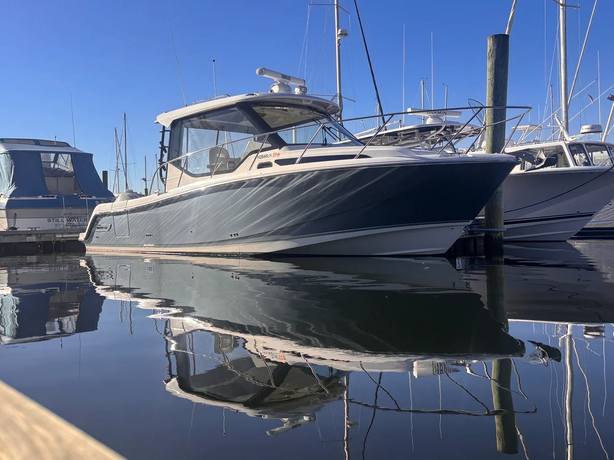 2023 Boston Whaler 325 CONQUEST 32.0 feet, Westbrook, Connecticut #1