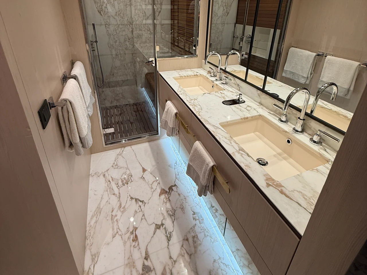 2022 Azimut GRANDE 25M 87.0 feet, Fort Lauderdale, FL #60