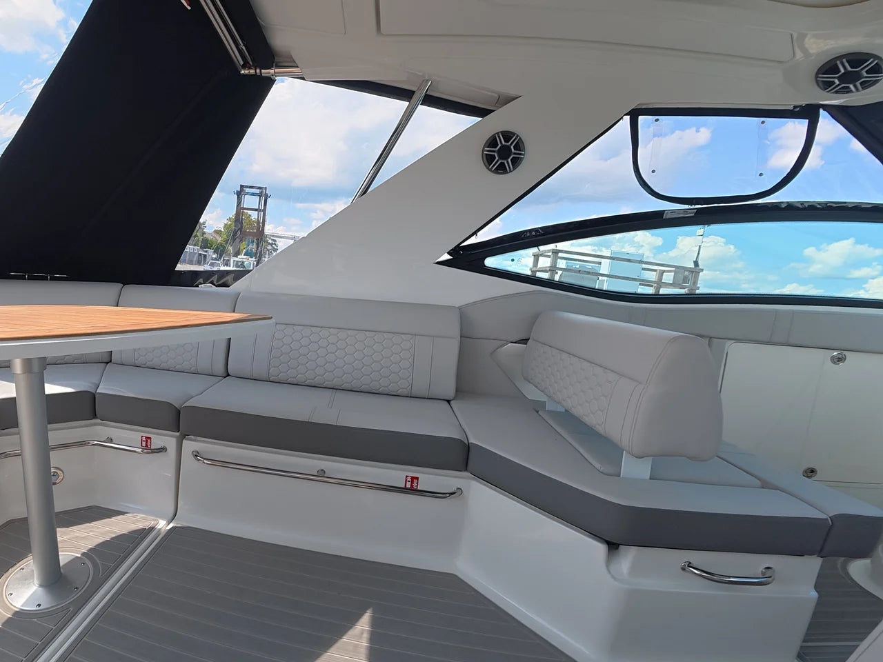 2026 Sea Ray Sundancer 320 Outboard 32.0 feet, Brick Township, New Jersey #6