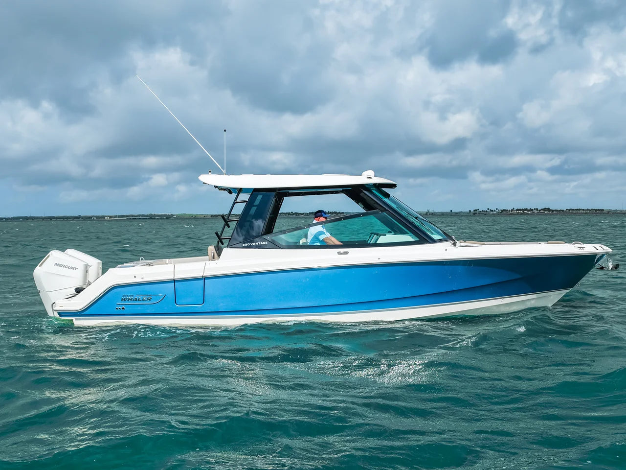2026 Boston Whaler 330 Vantage 33.0 feet, Clearwater, Florida #19