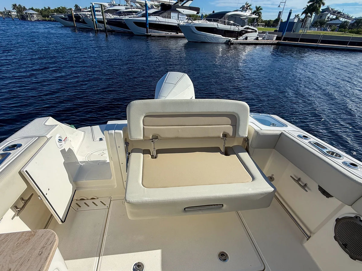 2027 Boston Whaler 240 Vantage 24.0 feet, Fort Myers, FL #15