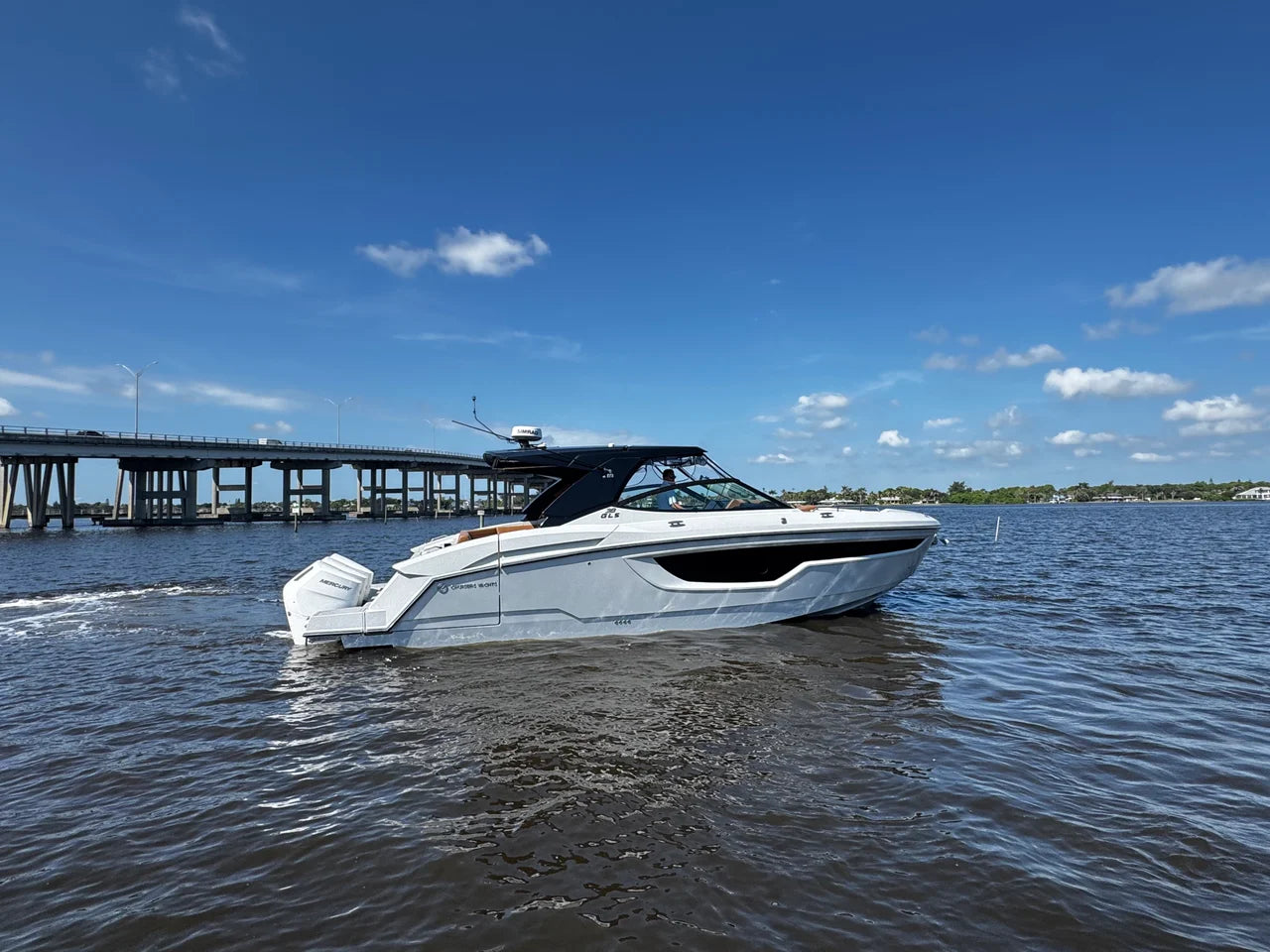 2024 Cruisers Yachts 38 GLS South Beach Outboard 38.0 feet, Stuart, Florida #3