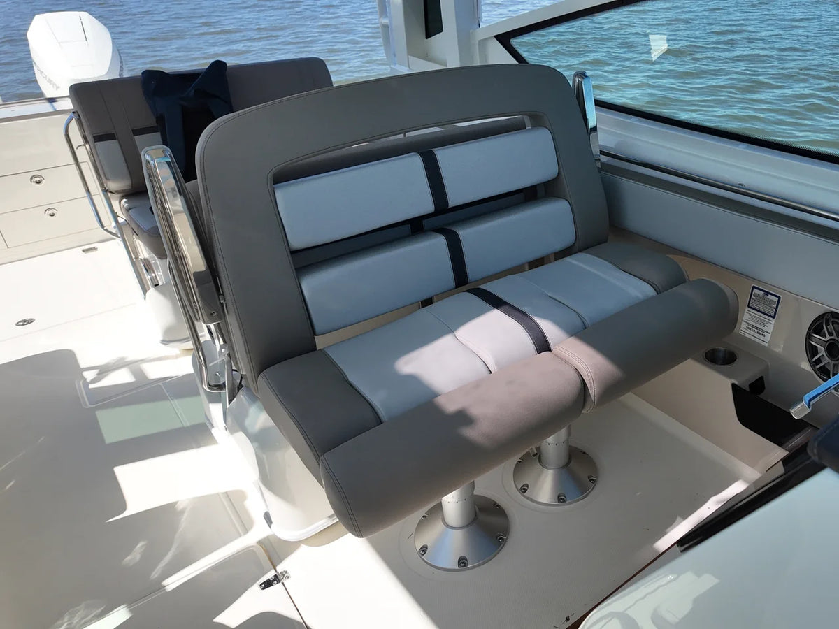 2027 Boston Whaler 330 Vantage 33.0 feet, Thunderbolt, GA #20