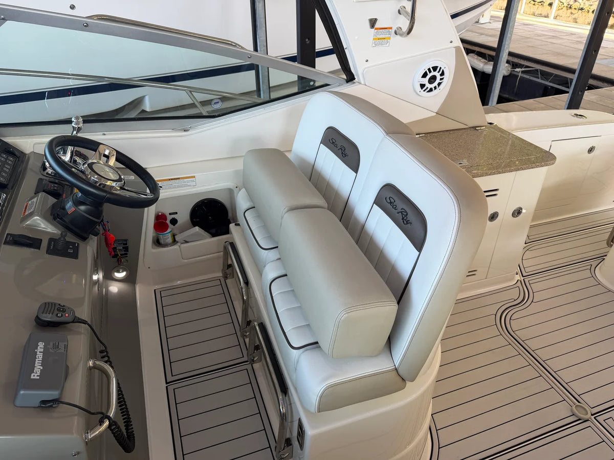 2016 Sea Ray SUNDANCER 370 39.0 feet, Lake Ozark, MO #17