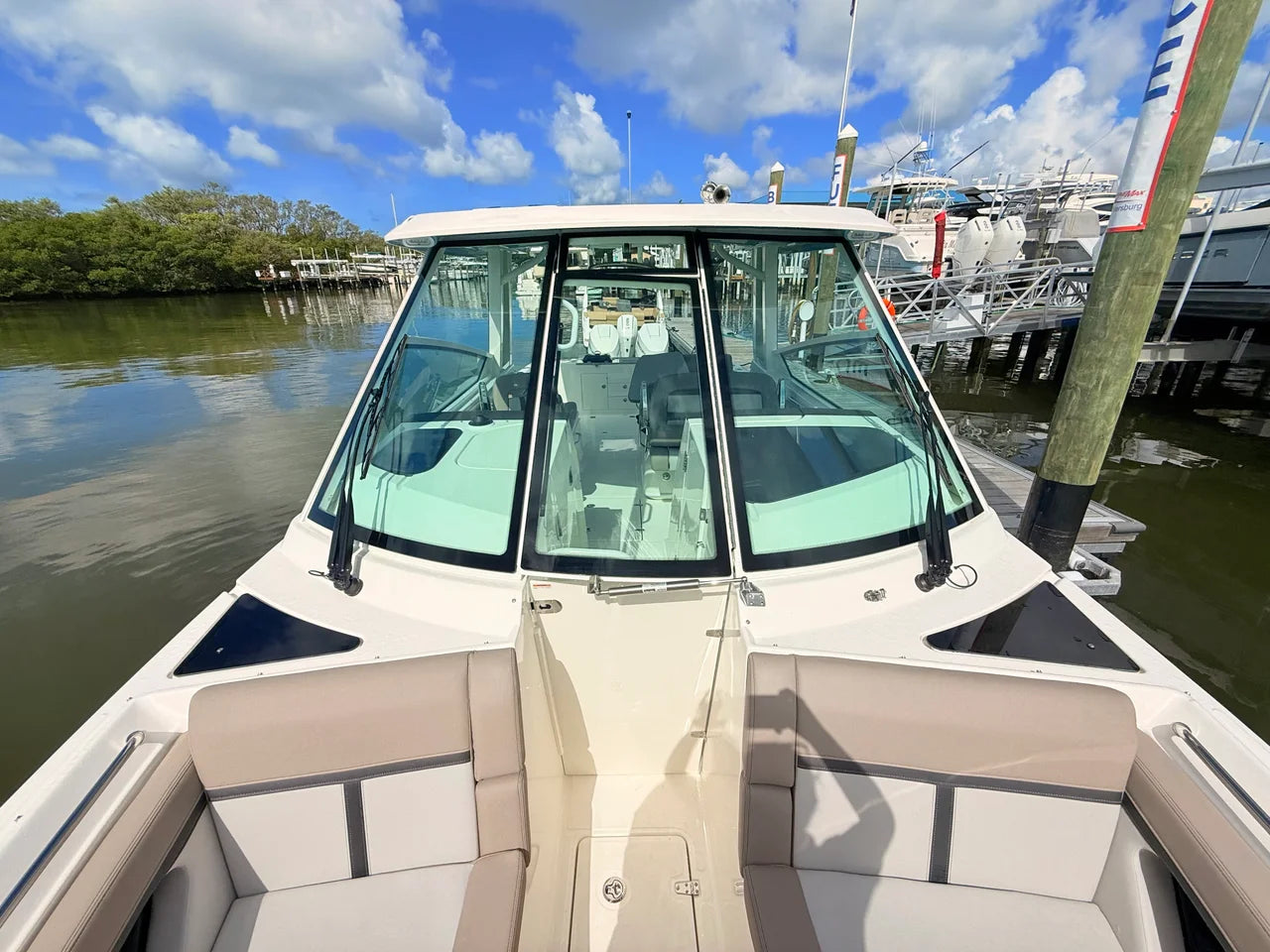 2027 Boston Whaler 330 Vantage 33.0 feet, St Petersburg, FL #78