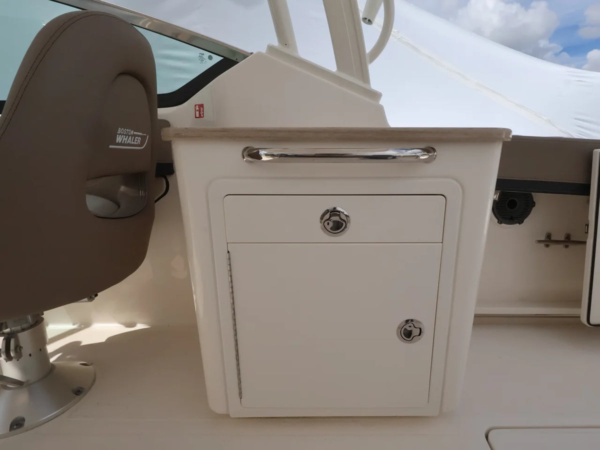 2026 Boston Whaler 240 Vantage 24.0 feet, Naples, Florida #14