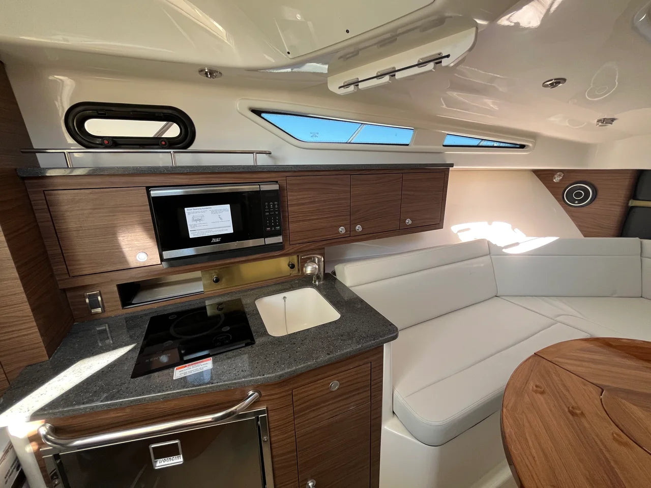 2026 Boston Whaler 325 Conquest 32.0 feet, Westbrook, Connecticut #29