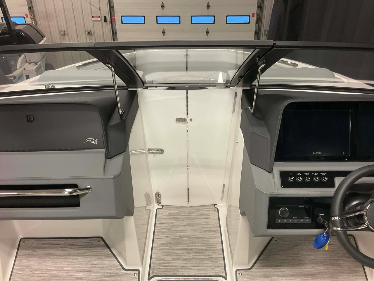 2026 Cobalt R4 Outboard 24.0 feet, Crosslake, Minnesota #27
