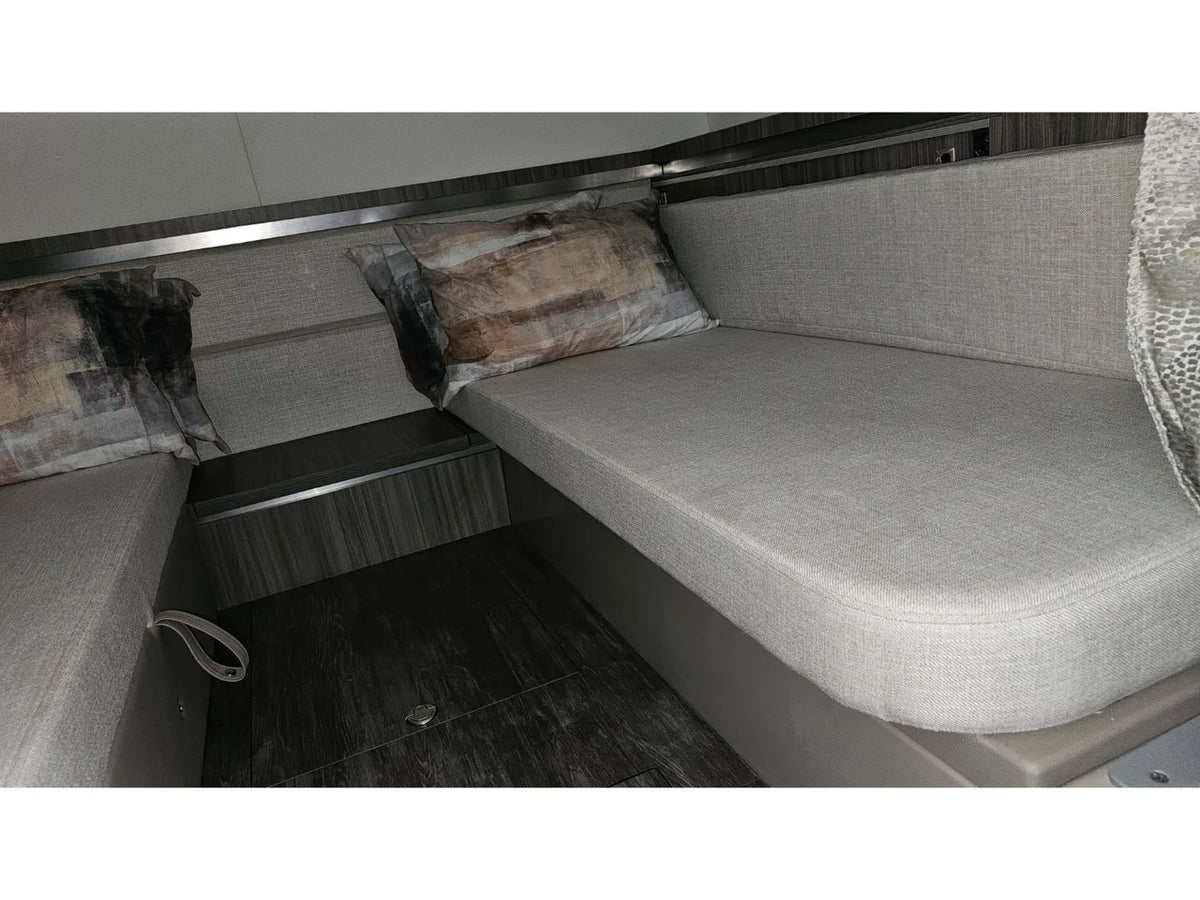 2026 Sea Ray 320 SUNDANCER COUPE OB 32.0 feet, Brick Township, New Jersey #15