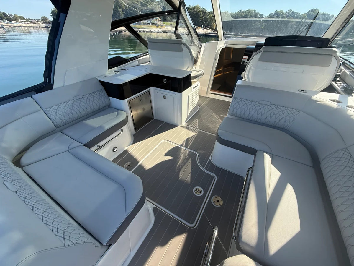 2022 Sea Ray 370 SUNDANCER OUTBOARD 37.0 feet, Cumming, GA #25