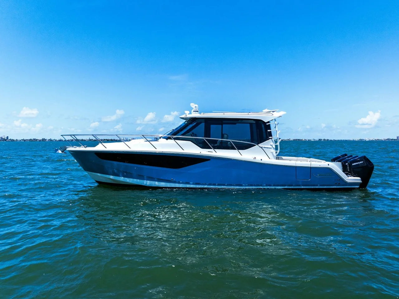 2025 Boston Whaler 405 CONQUEST 41.0 feet, St Petersburg, FL #4