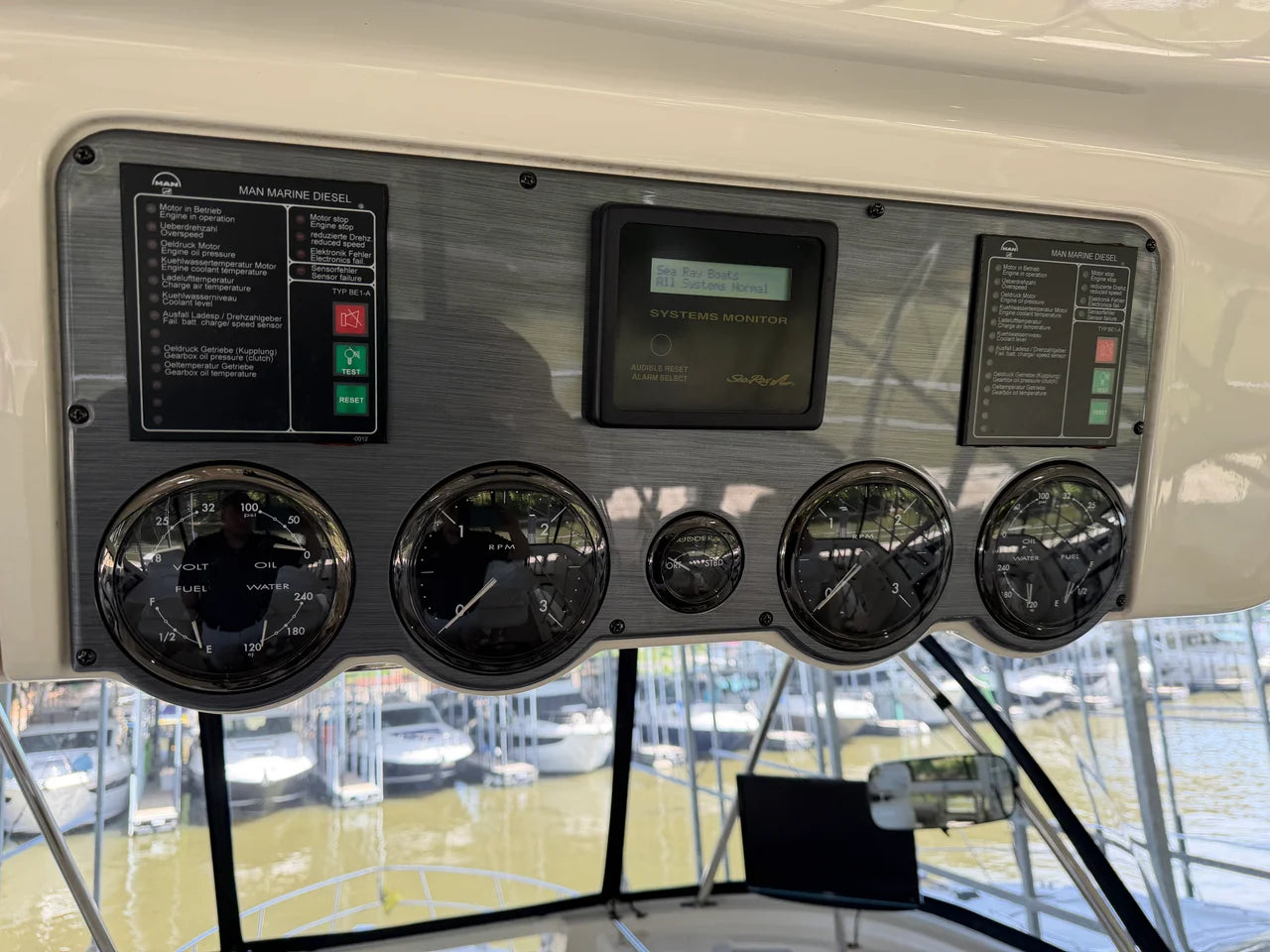2005 Sea Ray 550 SEDAN BRIDGE 58.0 feet, Lake Ozark, MO #11