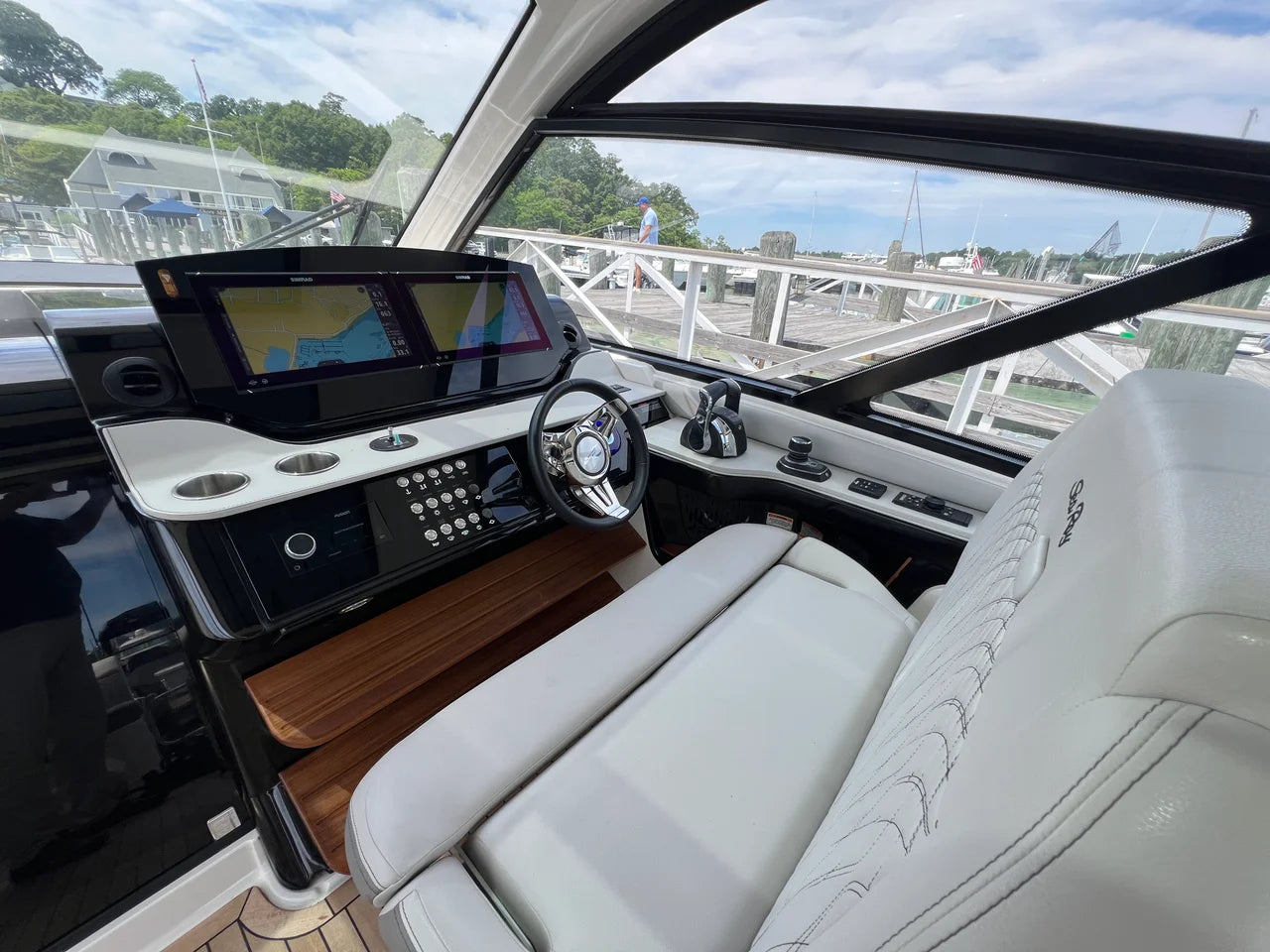 2023 Sea Ray 370 SUNDANCER OB 37.0 feet, Huntington, NY #26