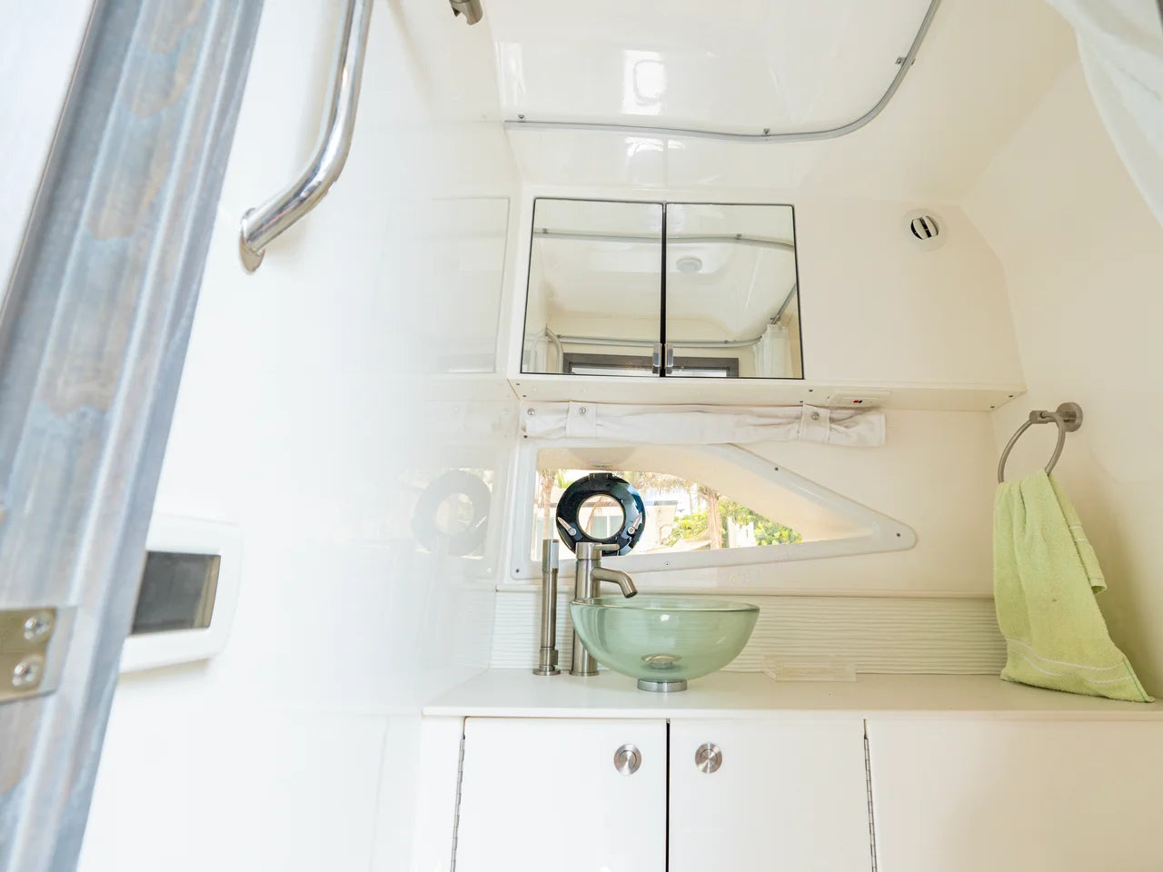 2024 Sea Ray 320 SUNDANCER OB 32.0 feet, St Petersburg, FL #17