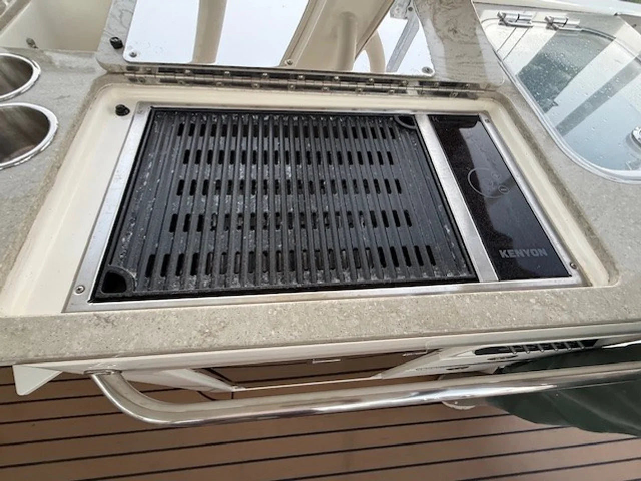 2017 Boston Whaler 320 VANTAGE 32.0 feet, Fort Myers, FL #11
