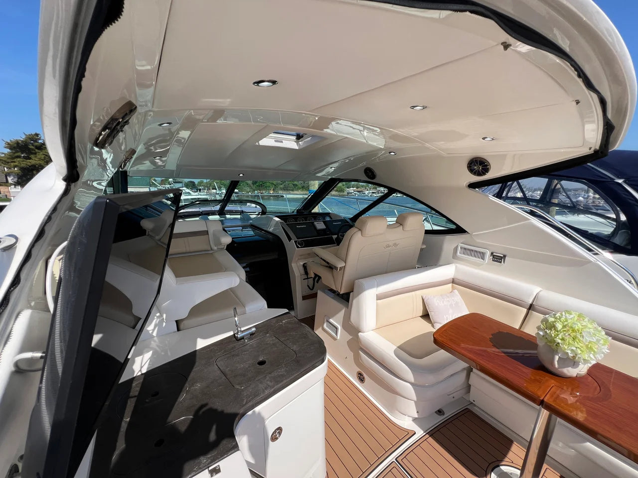 2015 Sea Ray 410 Sundancer 41.0 feet, Huntington, NY #33