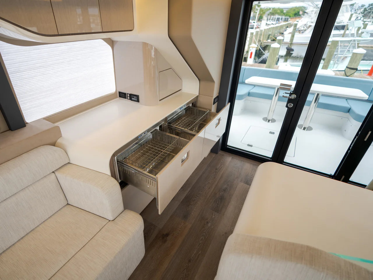 2026 Cruisers Yachts 57 FLY 57.0 feet, Panama City, FL #53