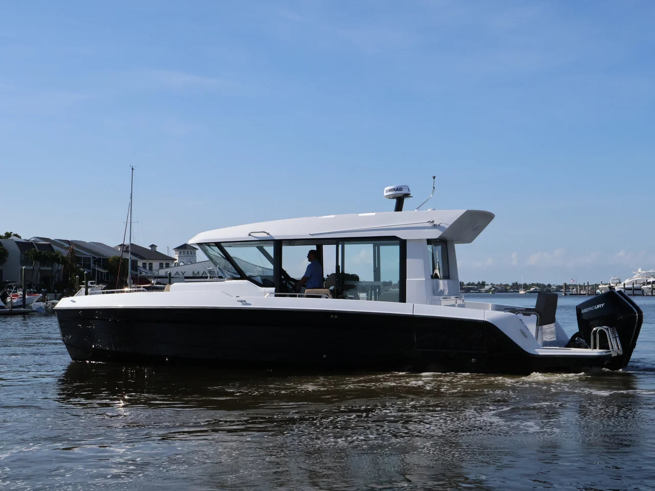 2026 Cruisers Yachts 38 VTR EC 38.0 feet, Naples, Florida #22