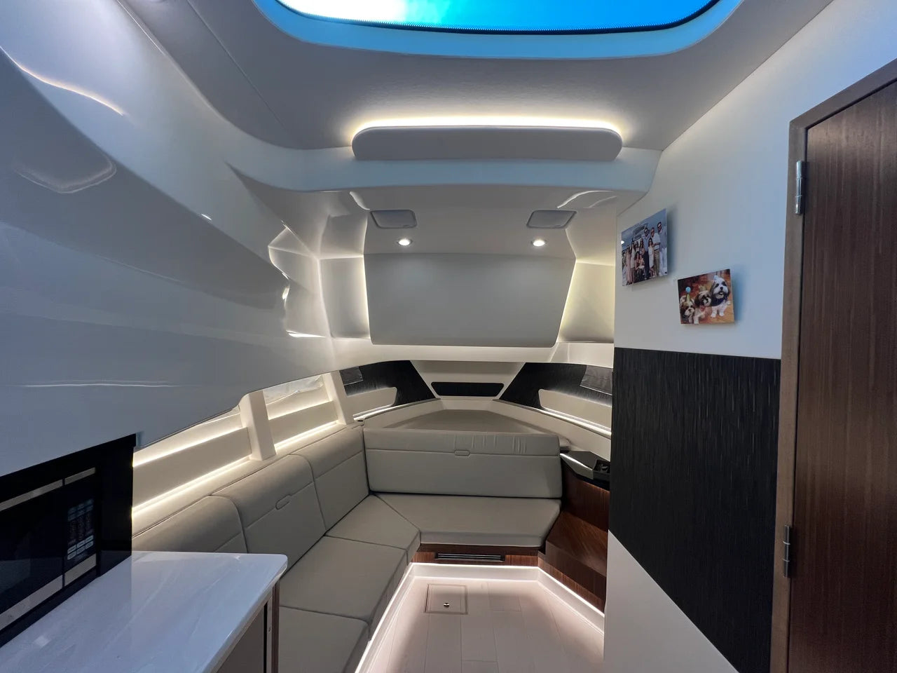 2023 Sea Ray 370 SUNDANCER OB 37.0 feet, Huntington, NY #44