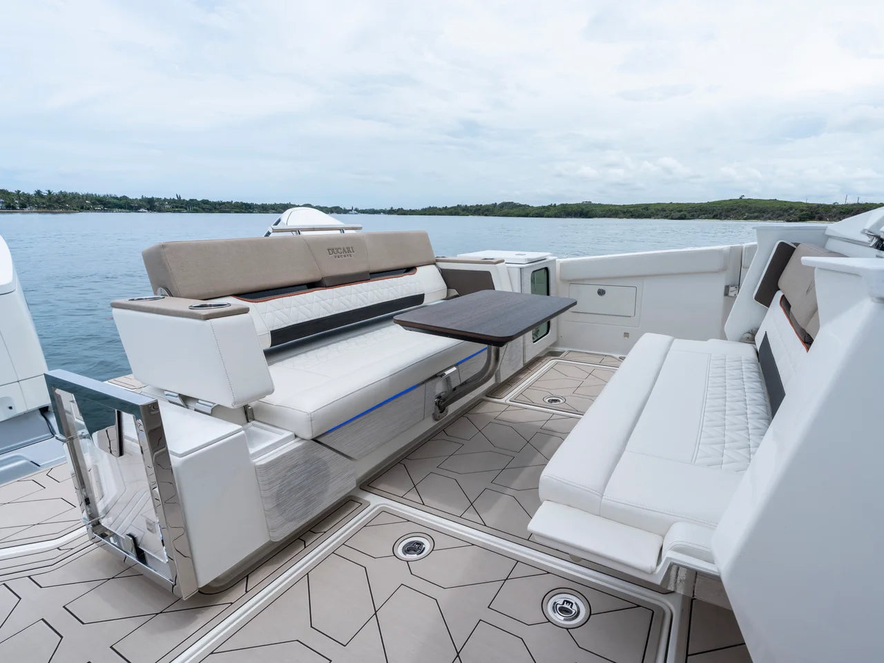 2027 Ducari 37 XIV 37.0 feet, Jupiter, Florida #85