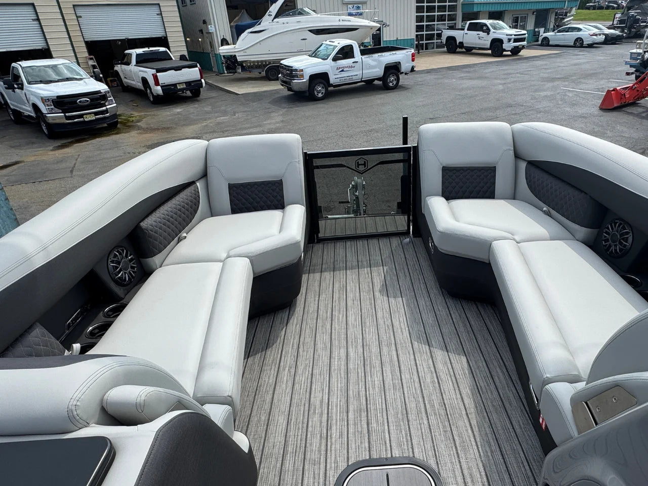 2027 Harris Sunliner 230 23.0 feet, Lake Hopatcong, NJ #23