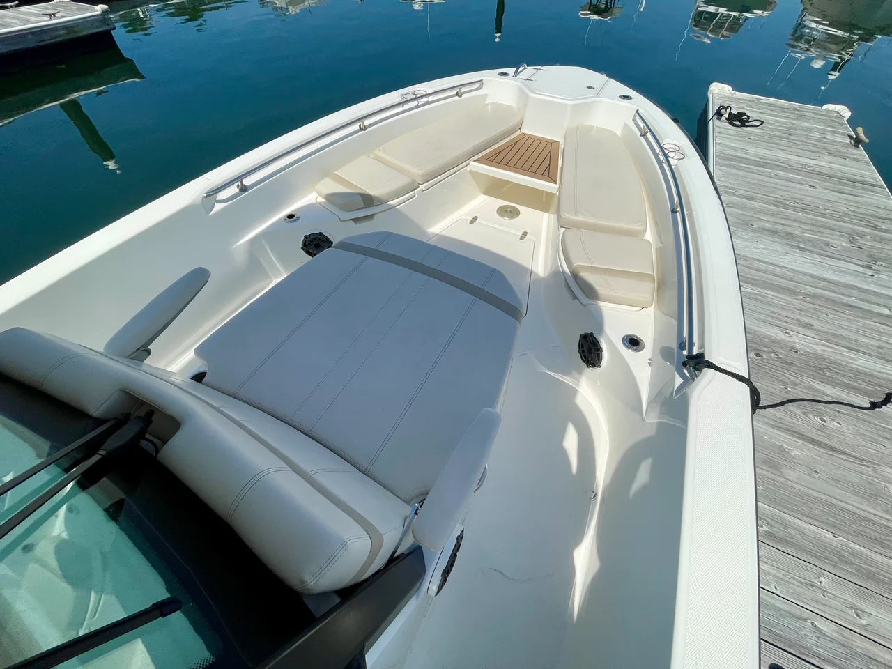 2023 Boston Whaler 280 DAUNTLESS 28.0 feet, Quincy, MA #19
