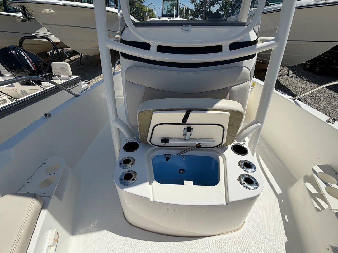 2020 Boston Whaler 210 DAUNTLESS 21.0 feet, Quincy, MA #8
