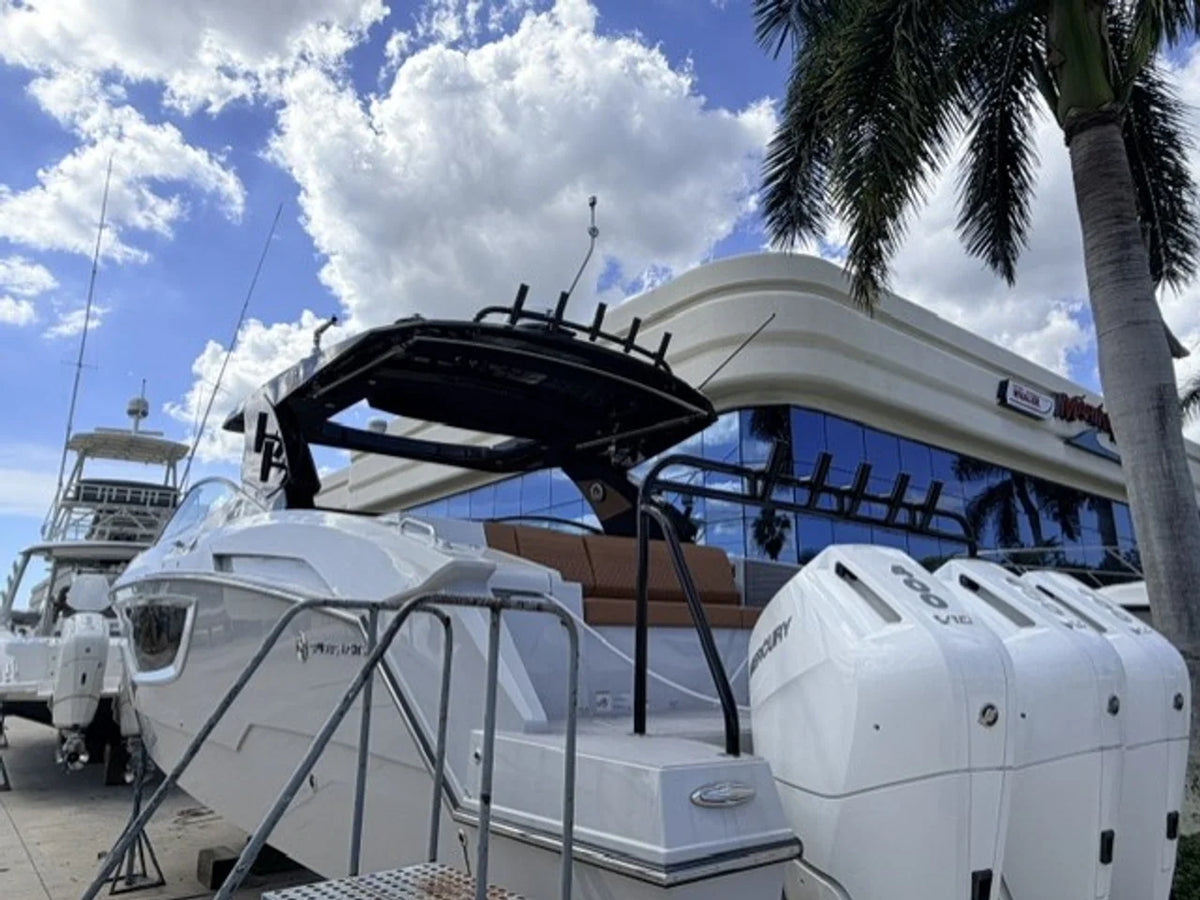2024 Cruisers Yachts 38 GLS OB 38.0 feet, Stuart, Florida #3