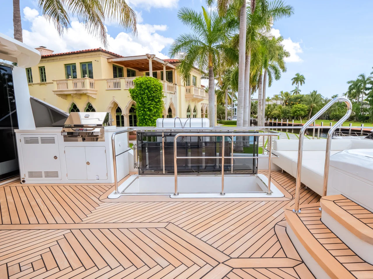 2025 Ocean Alexander 27R 88.0 feet, Fort Lauderdale, FL #92