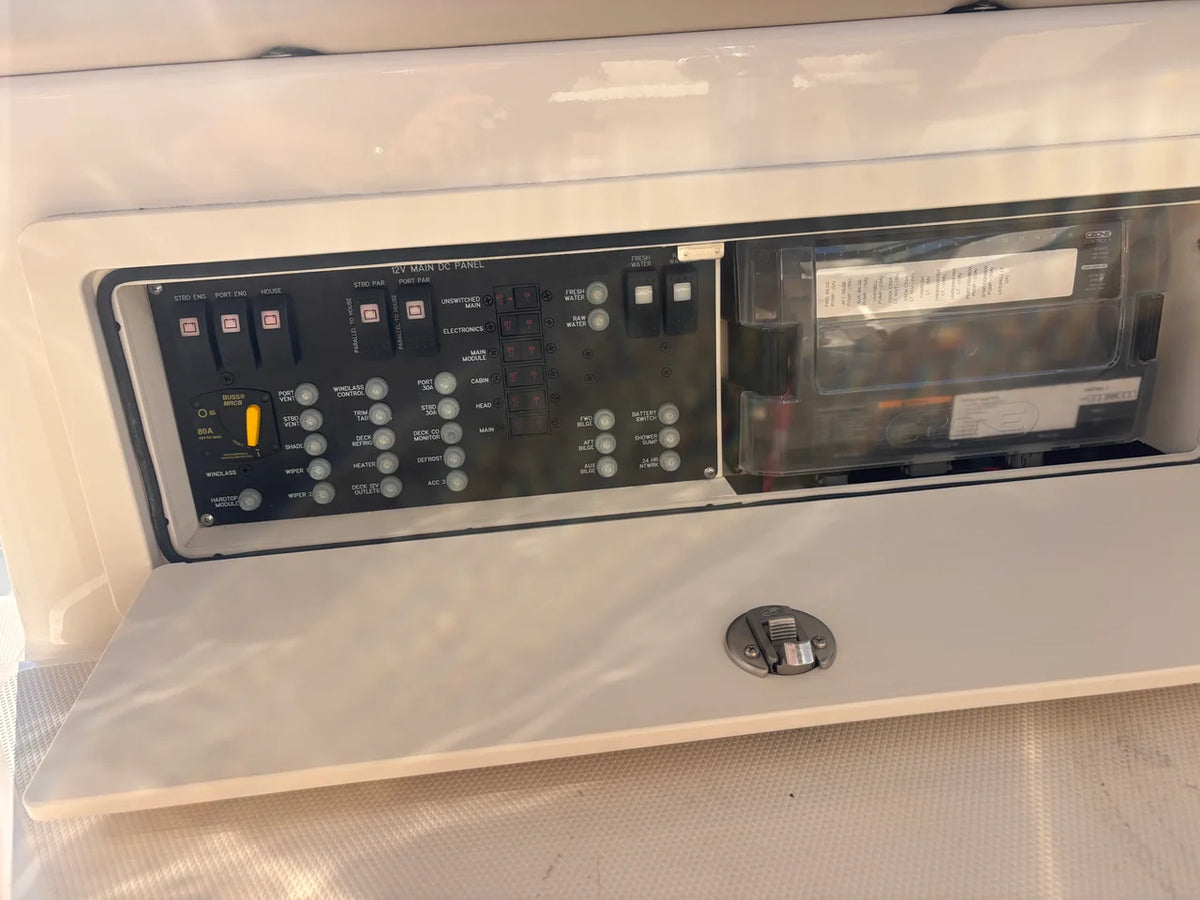 2023 Boston Whaler 325 CONQUEST 32.0 feet, Westbrook, Connecticut #32