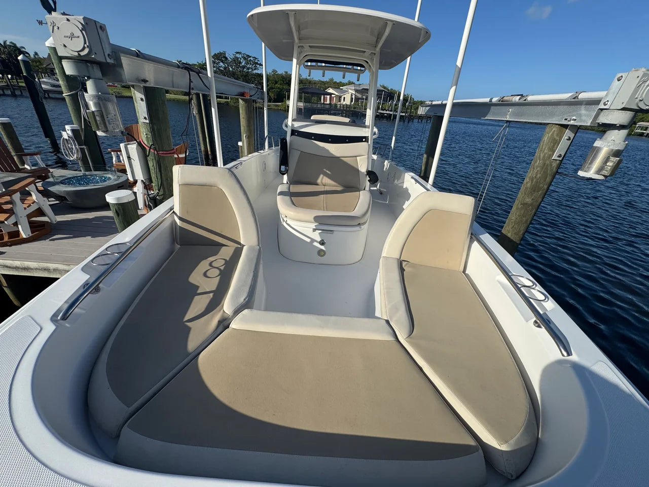 2018 Boston Whaler 270 DAUNTLESS 27.0 feet, Port St Lucie, FL #32