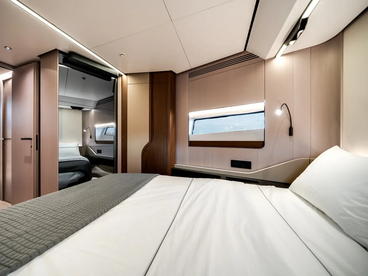 2026 Azimut S8 80.0 feet, Jupiter, Florida #14