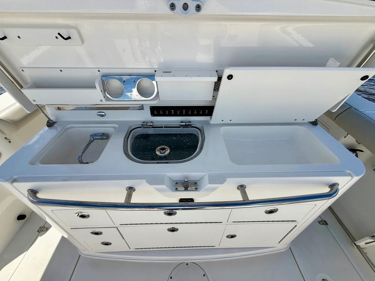 2022 Boston Whaler 350 OUTRAGE 35.0 feet, Fort Myers, FL #23