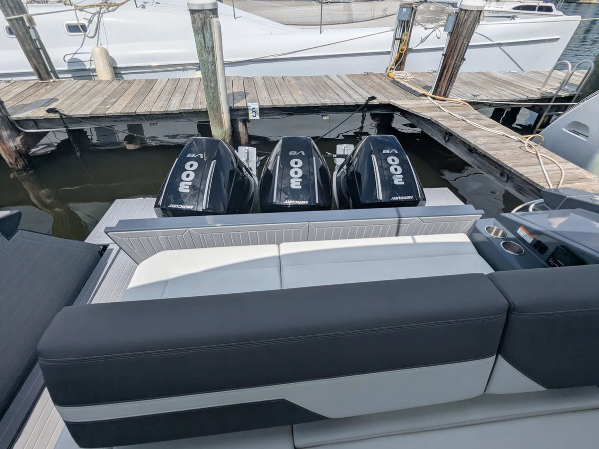 2024 Cruisers Yachts 38 GLS-OB 38.0 feet, Grasonville, MD #18